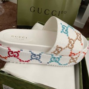 Gucci Angelina Rainbow platform GG slides